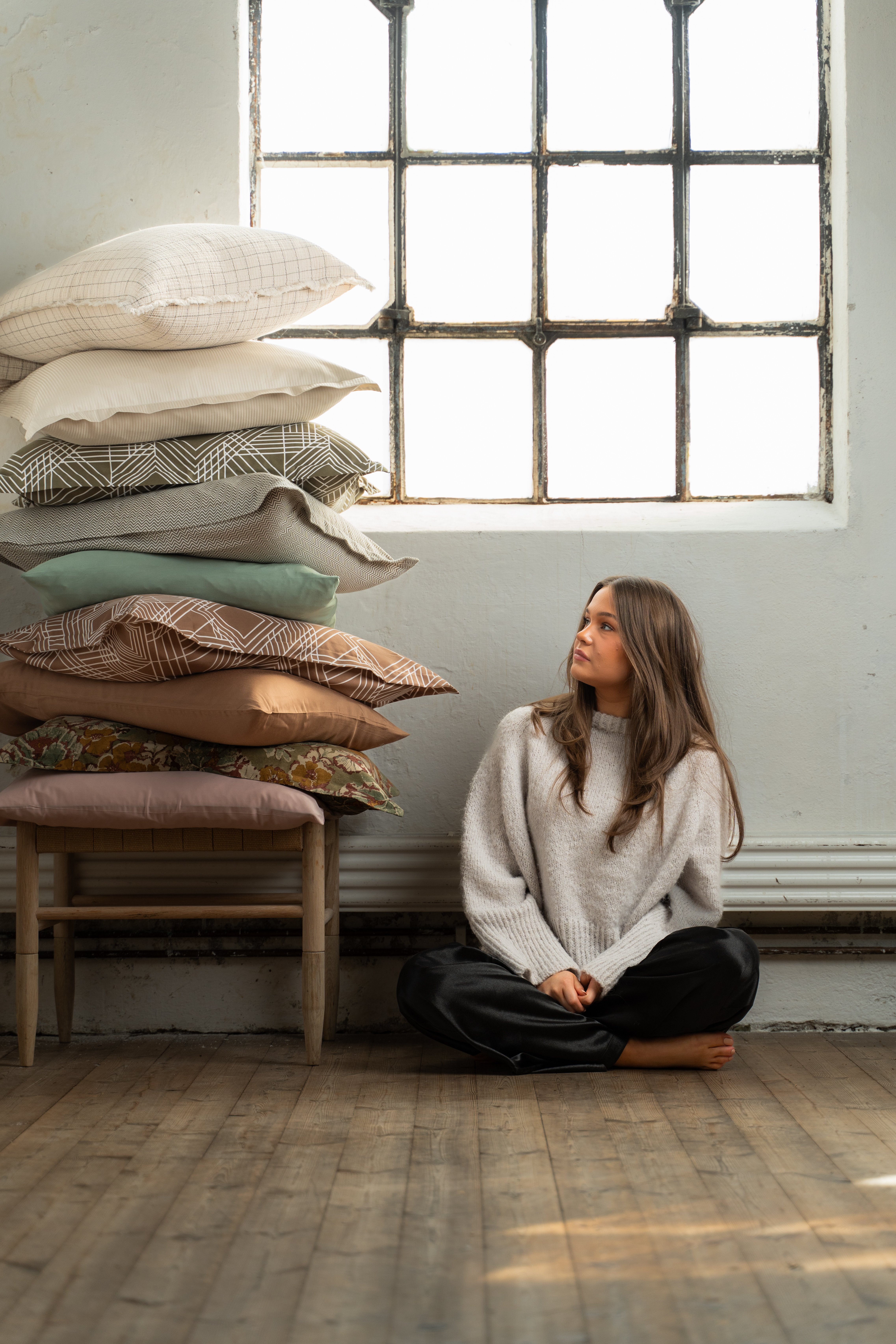 Putestabel Enjoy rosa, brun og grønn, Cora multi, Lewis grønn og gyllenbrun, Kay grønn, Turistripa beige og Mio beige2